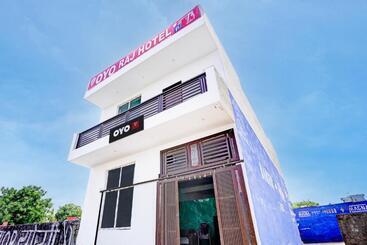Hotel Oyo Raj