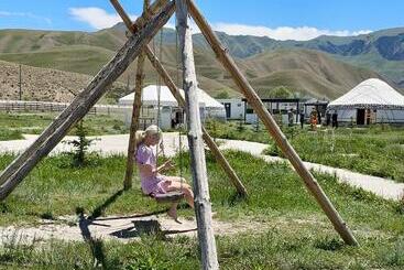 Bed and Breakfast As A Nomad Naryn Ethno Complex
