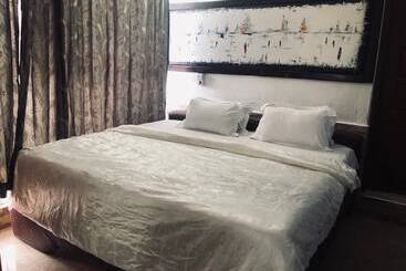 فندق Crislord Palace