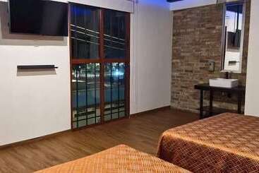 هتل Maquiavelo Solo Adultos