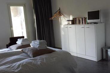 Bed & Breakfast Westviolet