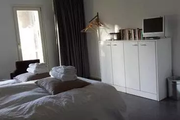 Bed & Breakfast Westviolet
