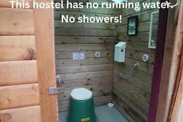 Hi Athabasca Falls   Hostel