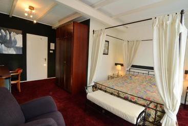 Hotel Die Port Van Cleve