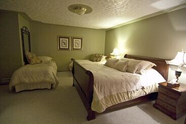 Mcdougall Lane Bed & Breakfast