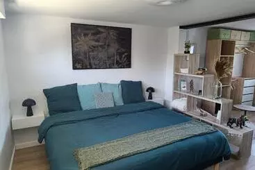 Aamiaismajoitus (B&B) Maison Du Bonheur