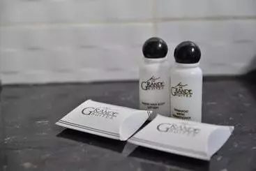 ホテル The Grande Suites