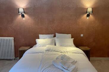 La Maison Voyage Bed And Breakfast