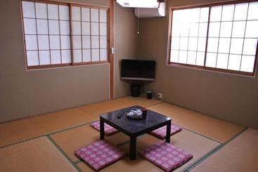 Ryokan Asobe