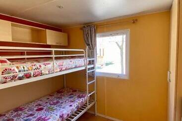 Campalans Hotel Rural Bungalows Mobilhomes