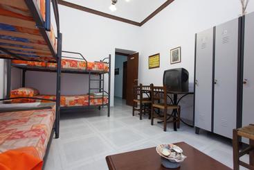 Extrenatura Alojamiento Albergue   Hostel