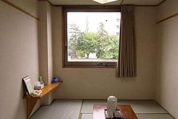 בית מלון כפרי Fukui Castle