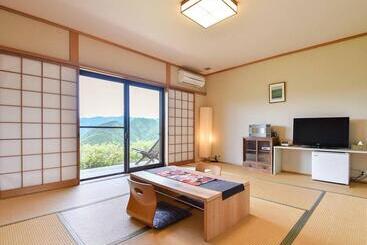 Hotel Kirinosato Takahara