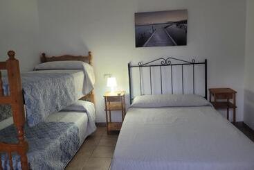 مبيت وإفطار La Llar De Laura