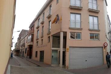 Hostal Sant Sadurní