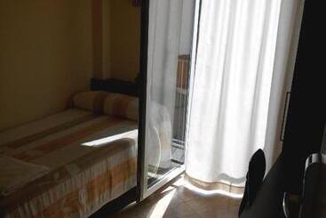 Hostal Sant Sadurní