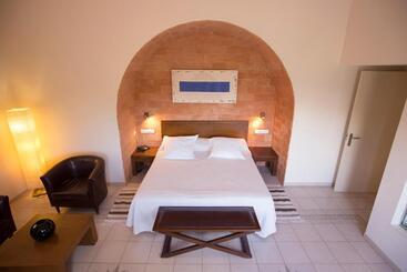 Отель Cal Naudi