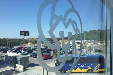 Hotel Complejo Leo 24h