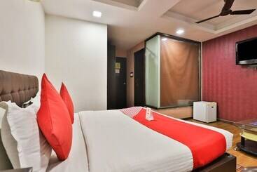 Hotel Dash Continental