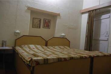 酒店 Grand Barrack