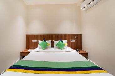 ホテル Treebo Kaveri