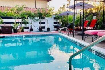 酒店 The Village Palm Desert