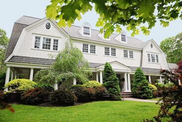 A Walk In The Woods Bed And Breakfast