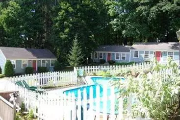 Oxen Yoke Motel