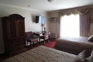 Resort Roosevelt Inn & Suites Saratoga Springs