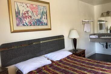 Sand Piper Motel Los Angeles