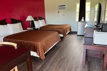 Thruway Holiday Motel