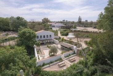 Hotel Gandum Village