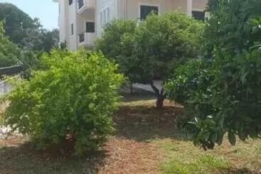 Michael Apartments Private Parking