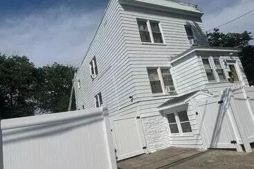 Hotelli Divine Villa & Resorts Guest House