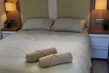 Stunning Seaside Lodge Nr New Forest 2 Bed