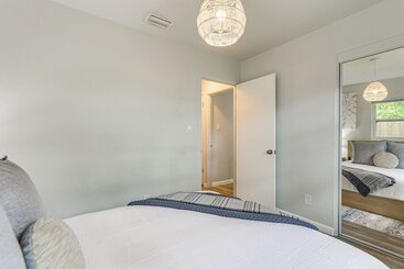 بيت ريفى Sarasota Duplex In Gillespie Park: 1 Mi To Dtwn!