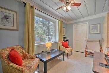 Сельский дом Vibrant Hyattsville Home 7 Mi To Downtown Dc!