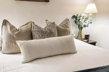 Woolrich Cottage At Woolrich Estate