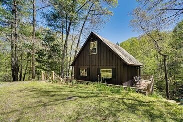 Dom wiejski Charming Murphy Cabin W/ Fire Pits & Resort Perks!