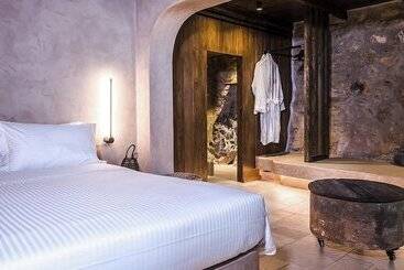 Отель Kaseas Boutique