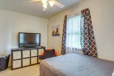 茅舍 Pet Friendly Stockton Home Near City Park!