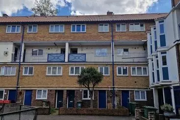 レジデンス Inviting 2 Bed House In London