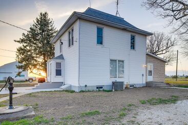 Vakantiehuisje Barnes City House ~ 3 Mi To Hunting & Fishing!