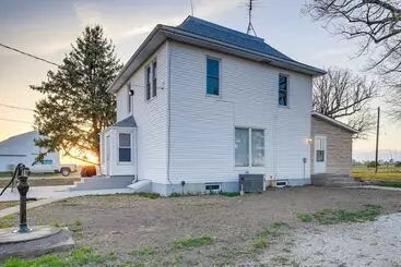 Mökkimajoitus Barnes City House ~ 3 Mi To Hunting & Fishing!