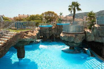 Apartamentos Magic World