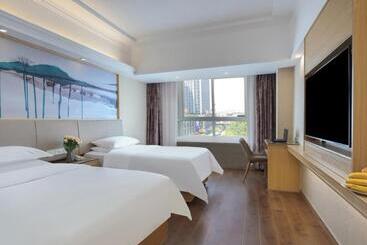 Vienna International Hotel Jingdezheng People Square