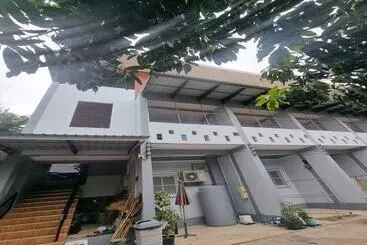 ホテル Patamanan Residence Ang Thong