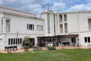 ホテル Al Faro Spiaggia La Cinta Santeodoro