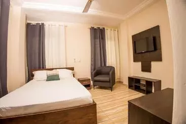 Aparthotel Eden S Villa