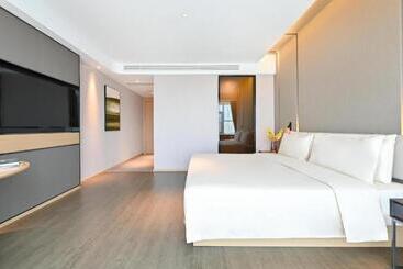 Atour Hotel Tianjin Wuqing High Speed Railway Station Florentia Village